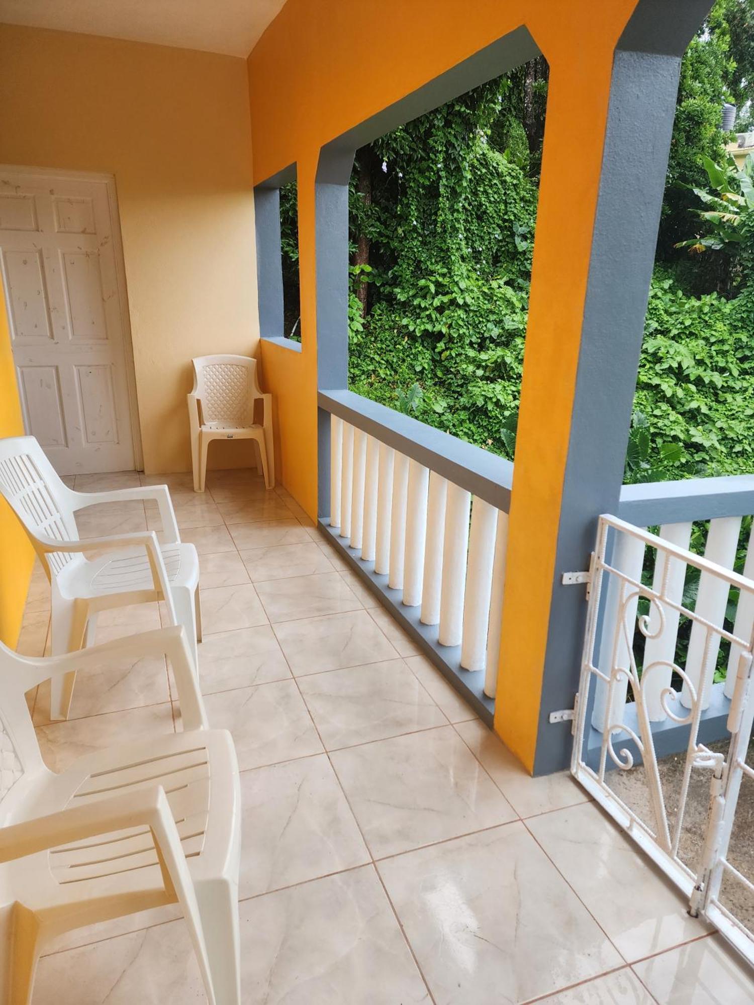 Viva Violas Port Antonio Exterior photo